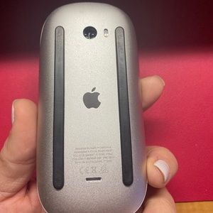 Apple Magic Mouse (Wireless, Rechargable) - White Multi-Touch Surface